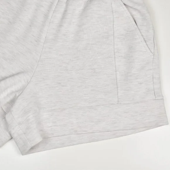 Varley Atrium High-Rise Short 4.5 - XS - Picture 3 of 7